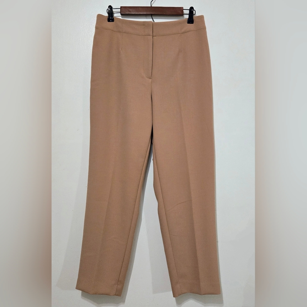 ANN TAYLOR slim cropped tapered leg pants, size 8, Sand/Beige